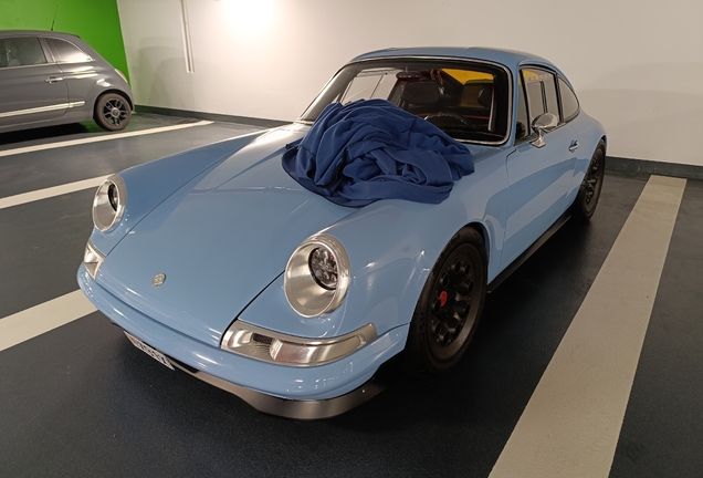 Porsche 912 Vintech Motors