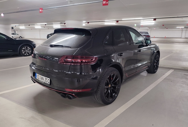 Porsche 95B Macan Turbo MkI Exclusive Performance Edition