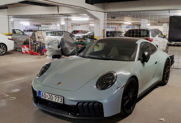 Porsche 992 Carrera 4 GTS MkII
