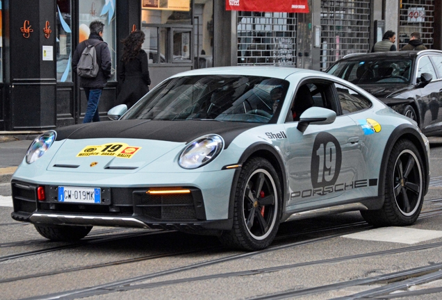Porsche 992 Dakar
