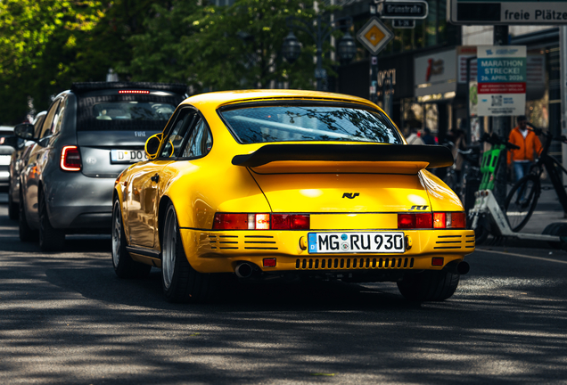 RUF 930 CTR Yellowbird