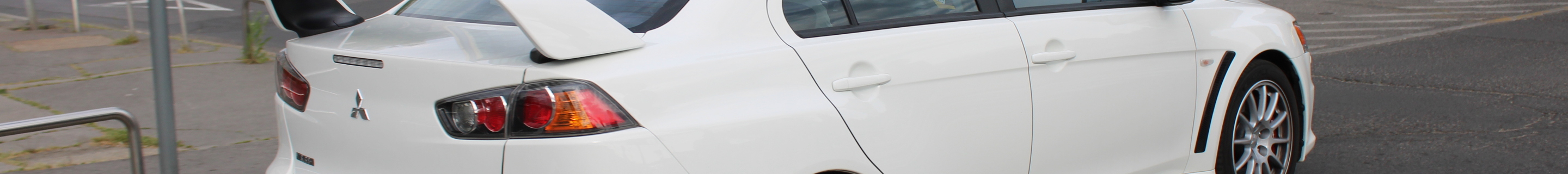 Mitsubishi Lancer Evolution X