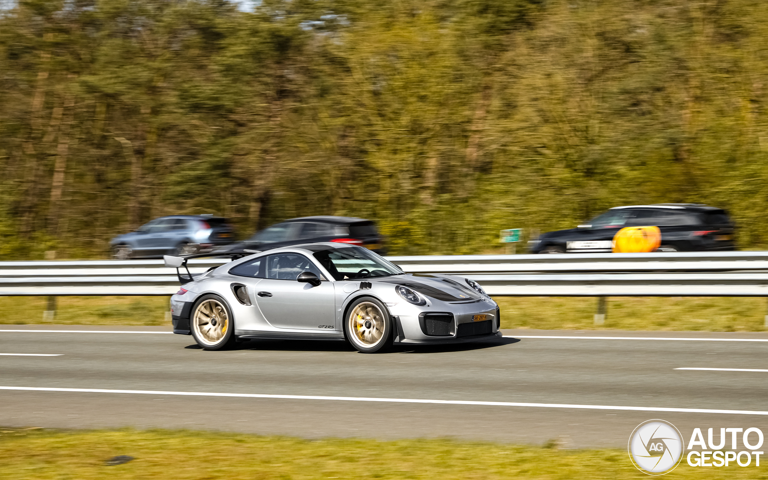 Porsche 991 GT2 RS Weissach Package