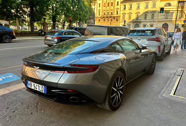 Aston Martin DB11