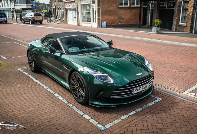 Aston Martin DB12 Volante