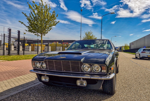 Aston Martin DBS V8 1969 - 1972