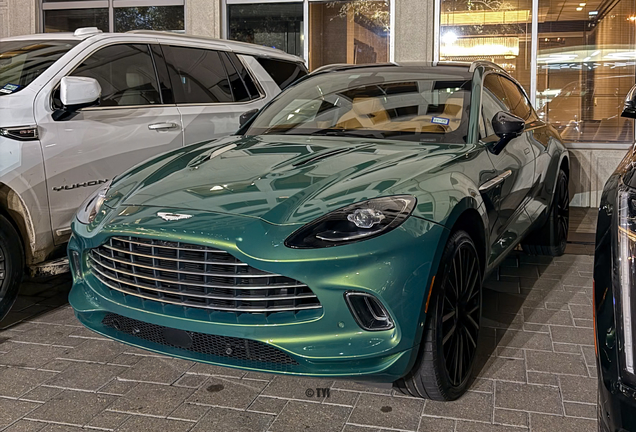 Aston Martin DBX