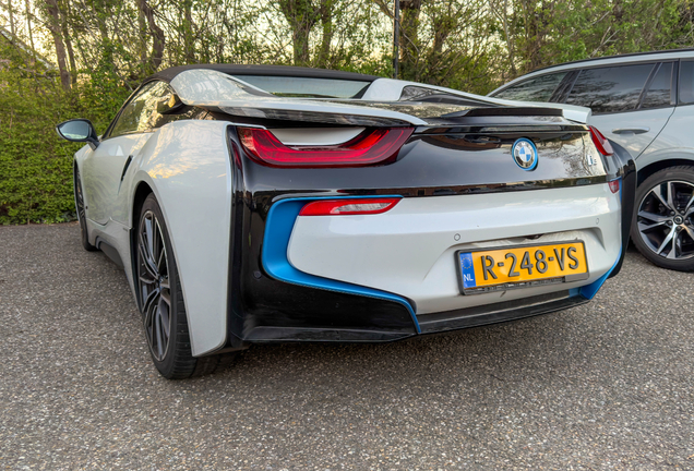 BMW i8 Roadster