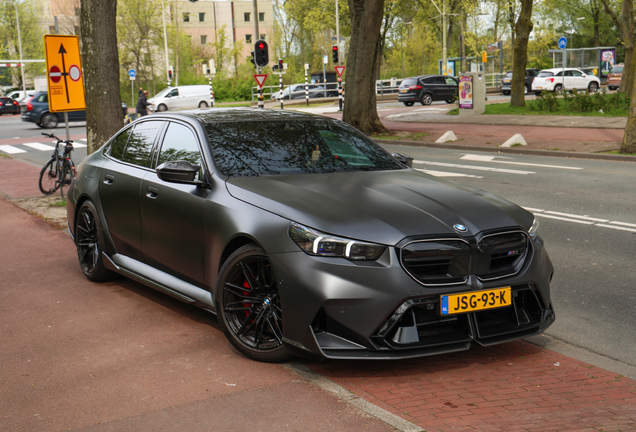 BMW M5 G90