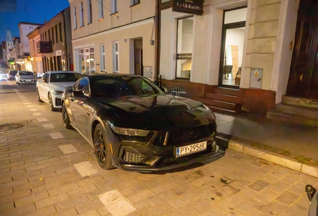 Ford Mustang Dark Horse 2024