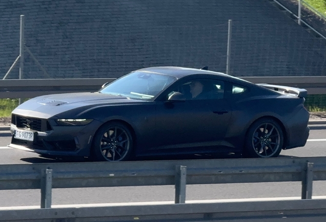 Ford Mustang Dark Horse 2024
