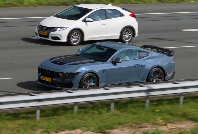 Ford Mustang Dark Horse 2024