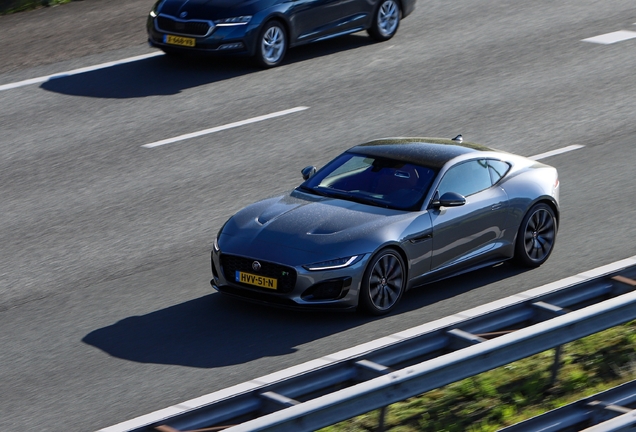 Jaguar F-TYPE R Coupé 2017