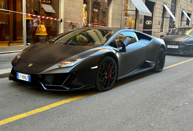 Lamborghini Huracán LP640-4 EVO