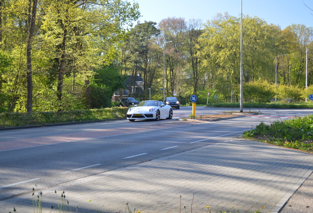 Porsche 992 Carrera 4 GTS Cabriolet MkI