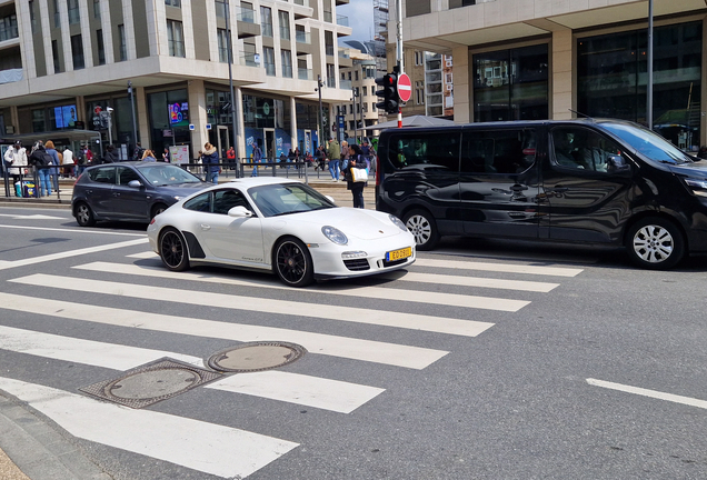 Porsche 997 Carrera GTS