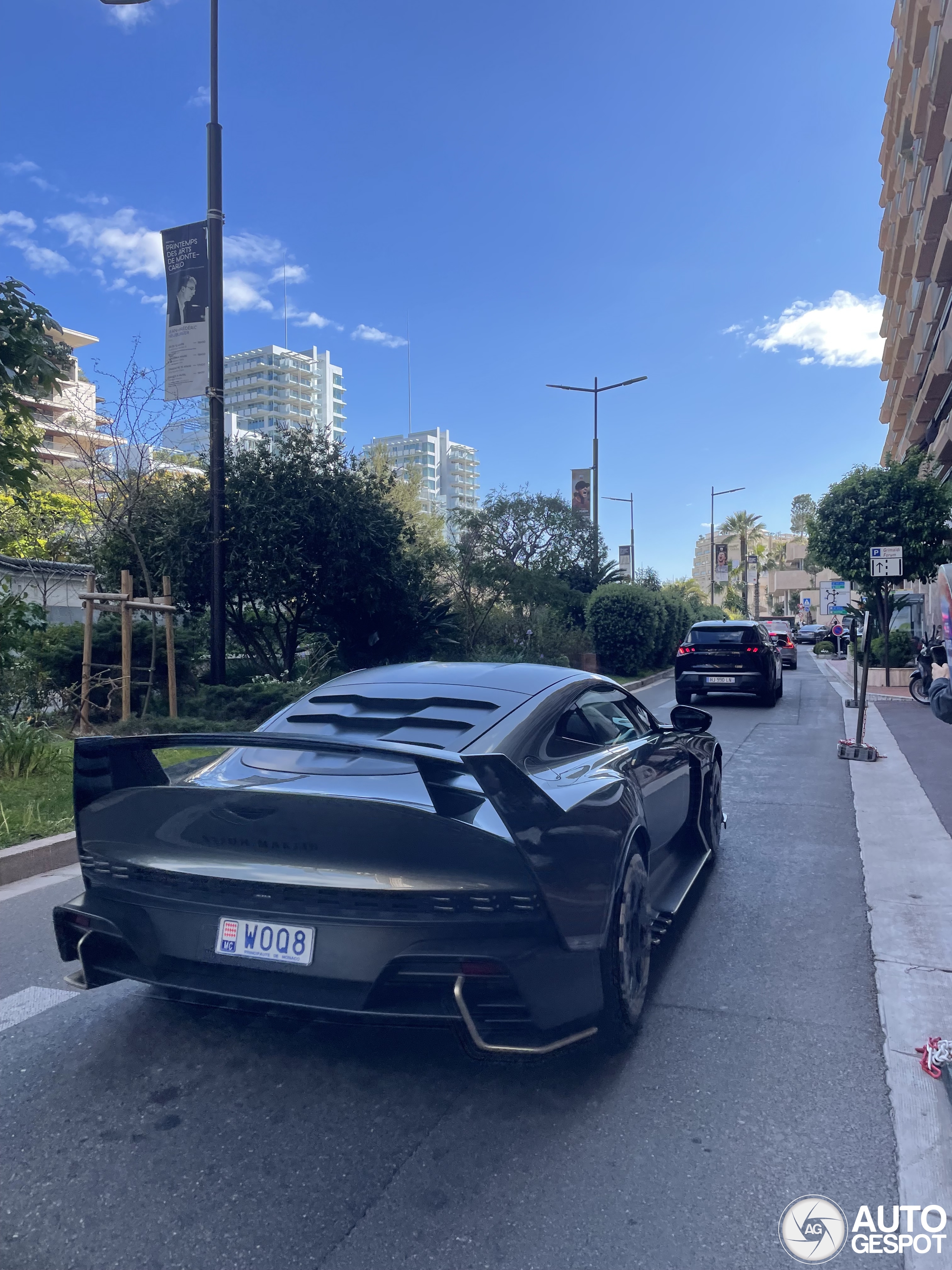 Aston Martin Valiant