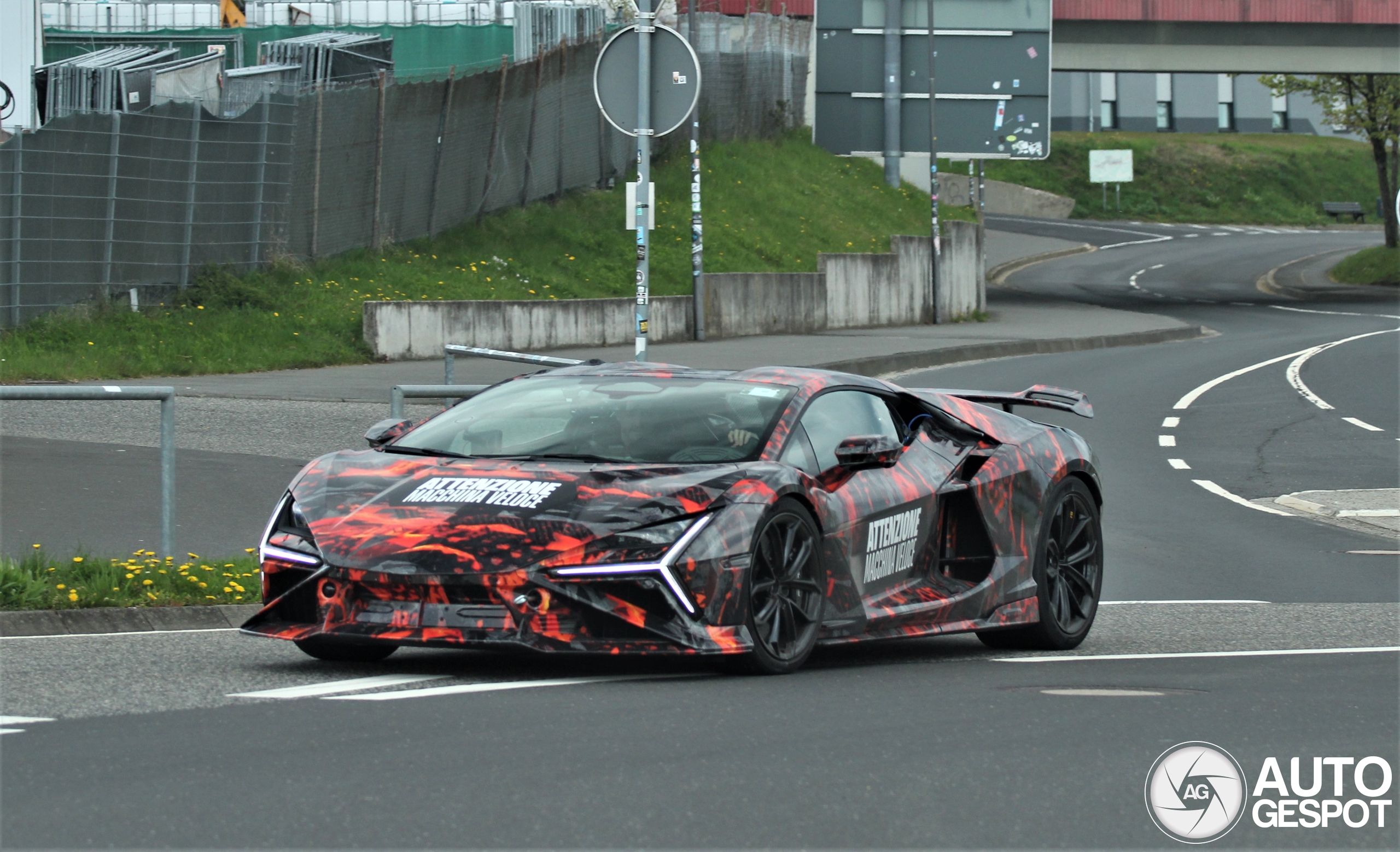 Lamborghini Revuelto SuperVeloce