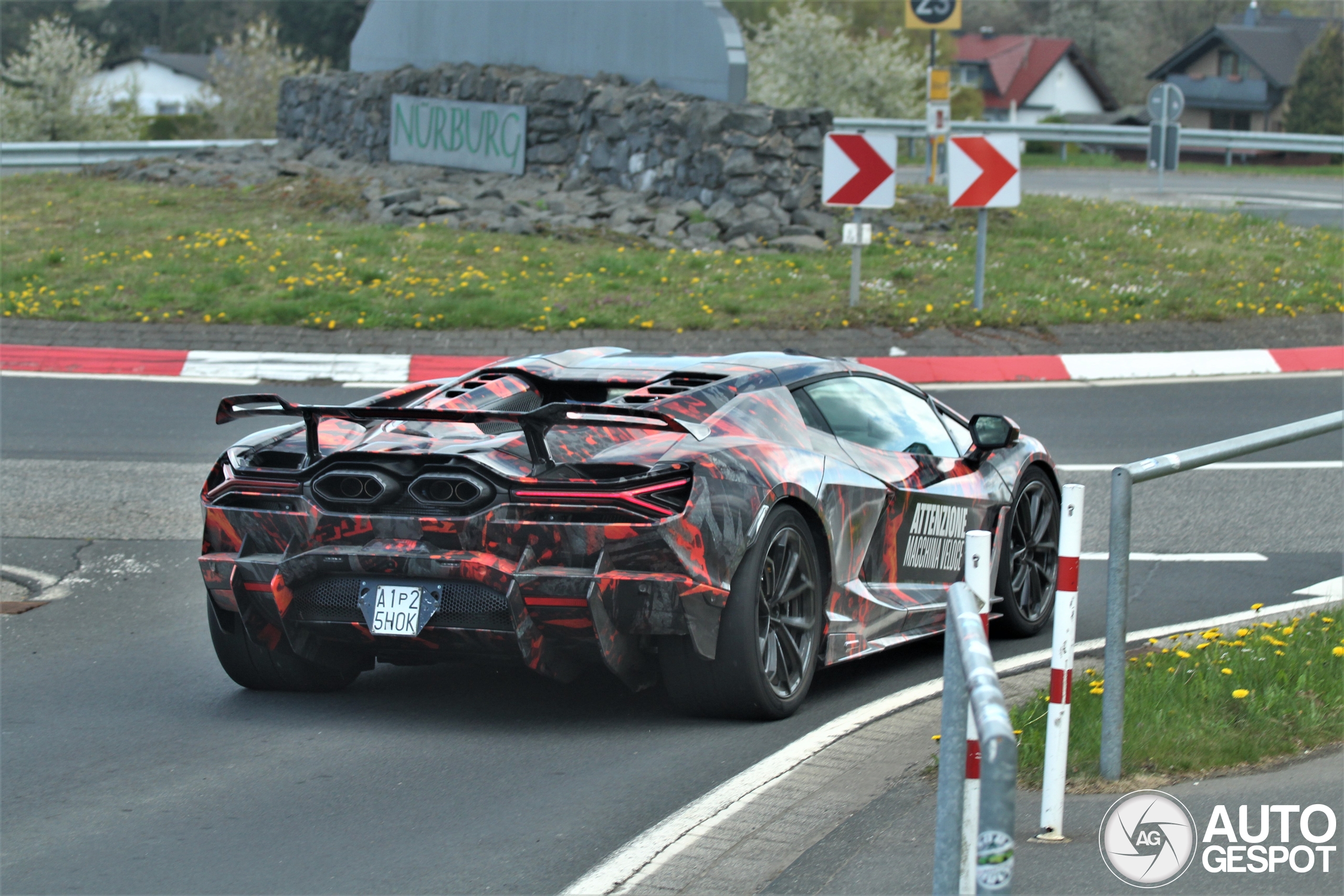 Lamborghini Revuelto SuperVeloce