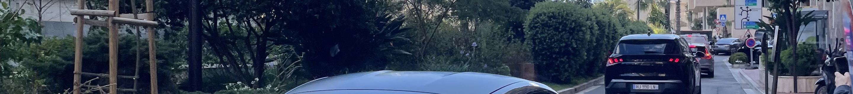 Aston Martin Valiant