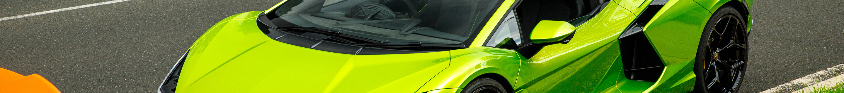 Lamborghini Revuelto