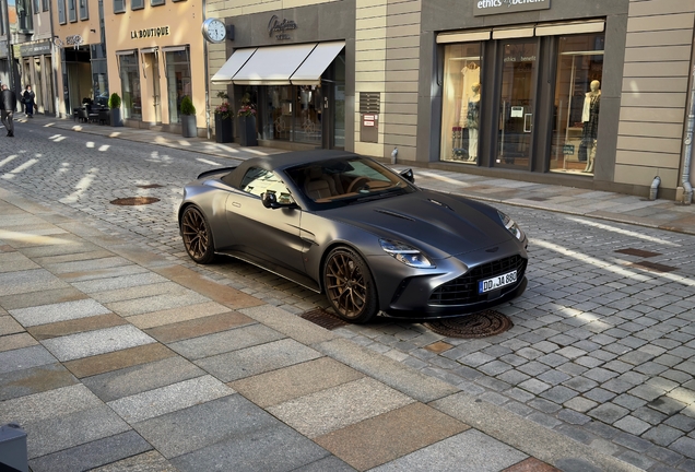 Aston Martin V8 Vantage S Roadster 2025