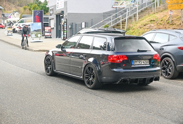 Audi RS4 Avant B7
