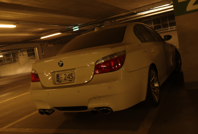 BMW M5 E60 2007