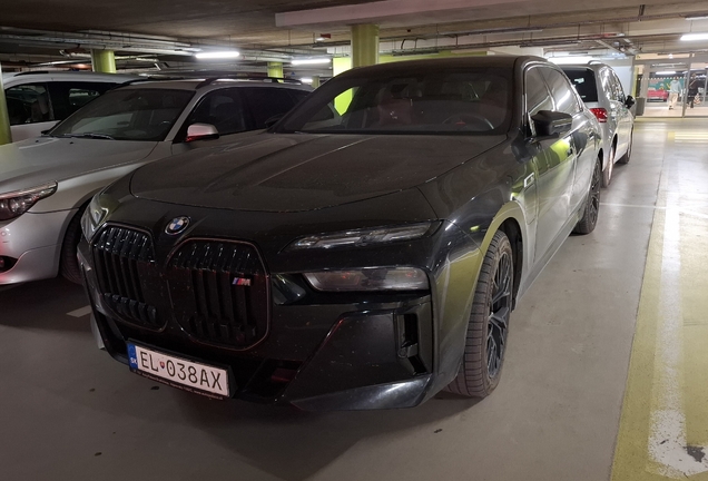 BMW M760e xDrive