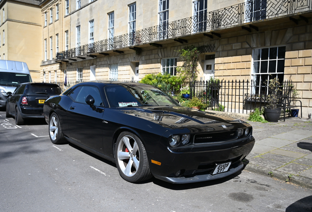 Dodge Challenger SRT-8 392