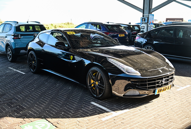 Ferrari FF