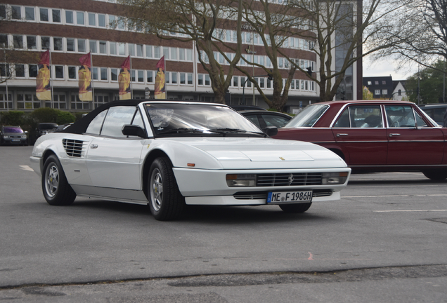 Ferrari Mondial 3.2 Cabriolet