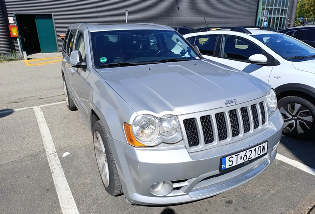 Jeep Grand Cherokee SRT-8 2005