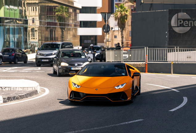 Lamborghini Huracán LP640-4 EVO