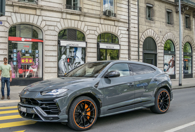 Lamborghini Urus S