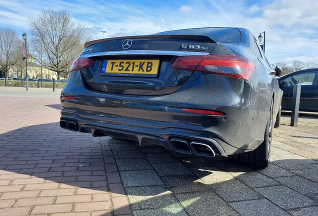 Mercedes-AMG E 63 S W213 2021