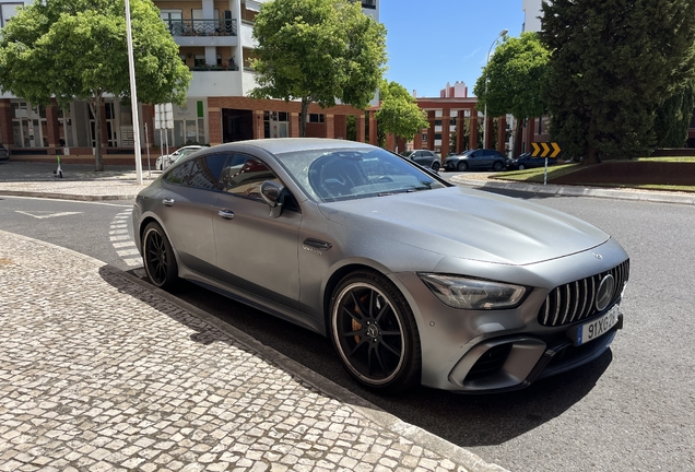 Mercedes-AMG GT 63 S X290
