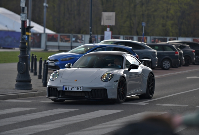 Porsche 992 Carrera 4 GTS MkII