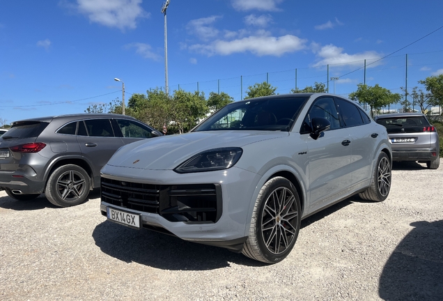 Porsche Cayenne Coupé Turbo E-Hybrid