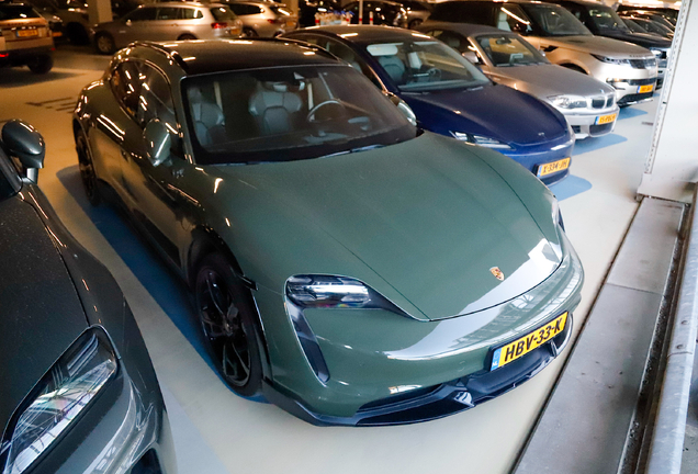 Porsche Taycan Turbo S Cross Turismo MkI