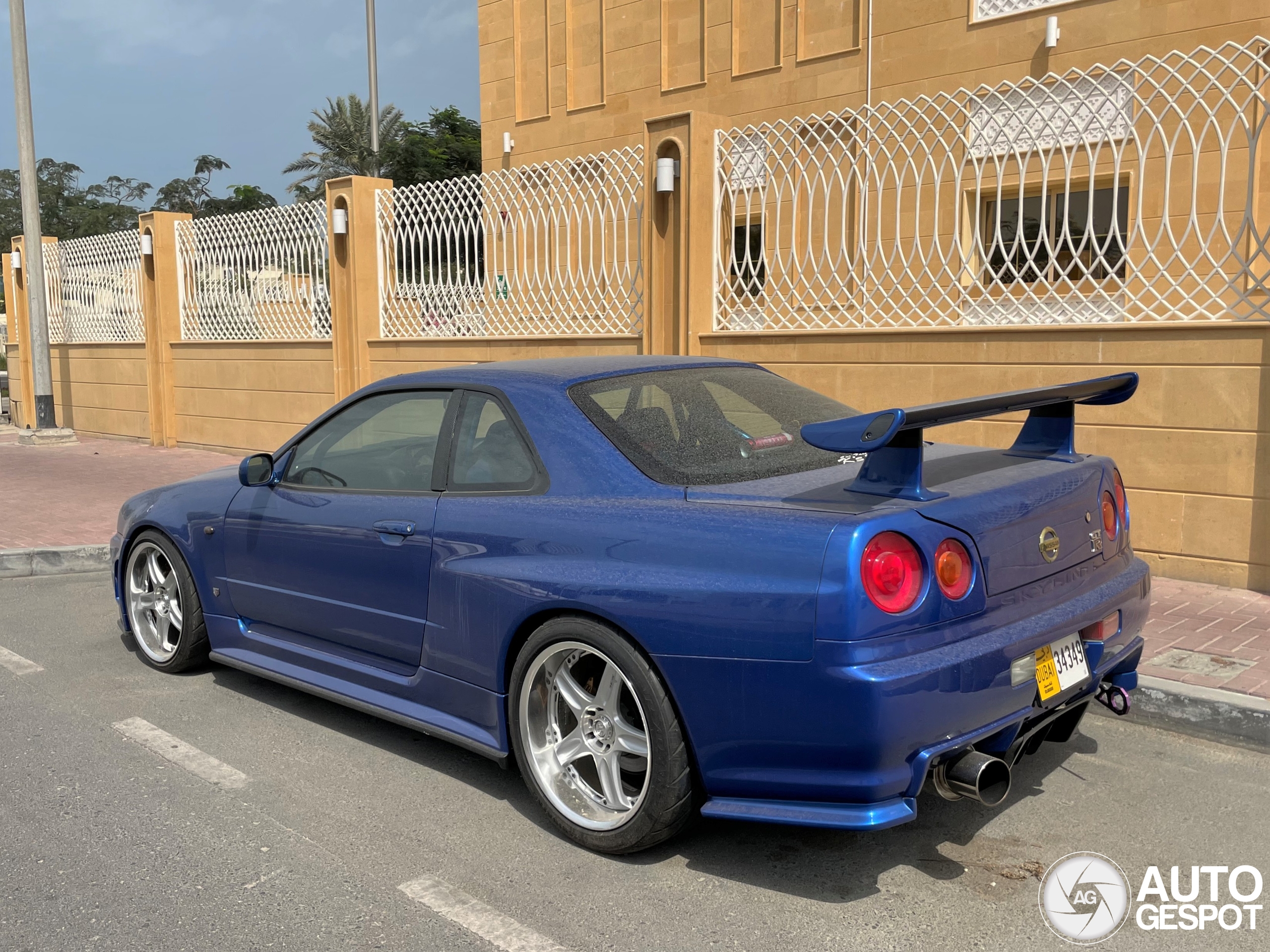 Nissan Skyline R34 GT-R