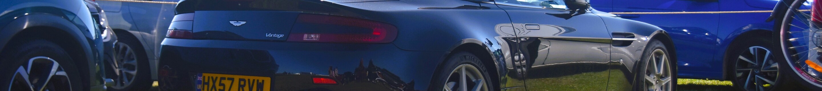 Aston Martin V8 Vantage Roadster