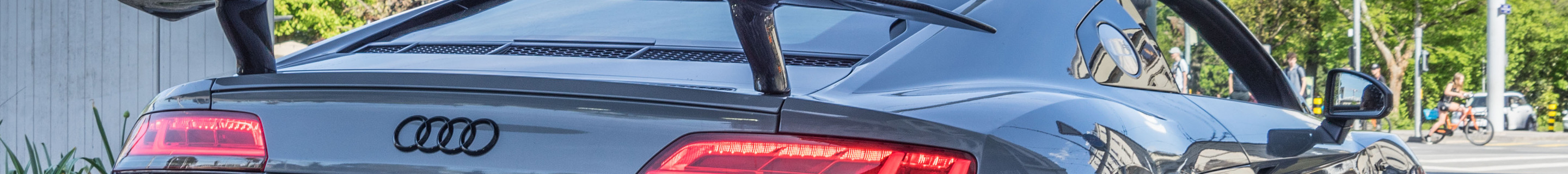 Audi R8 V10 Plus 2015