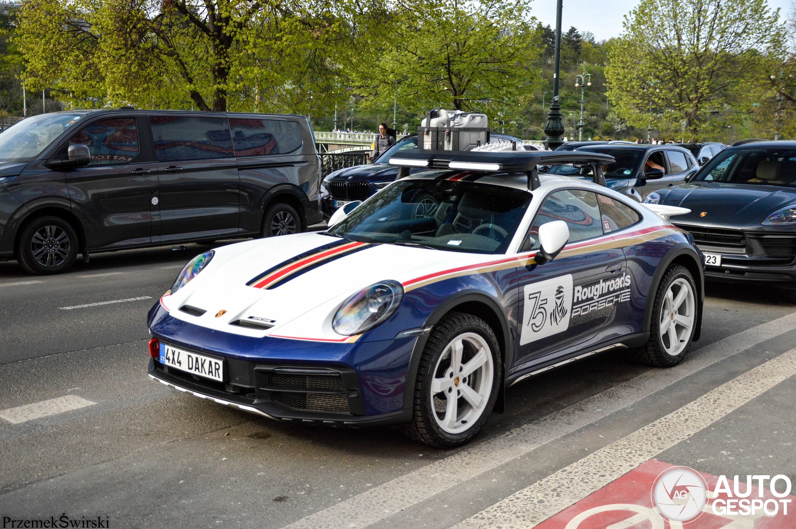 Porsche 992 Dakar