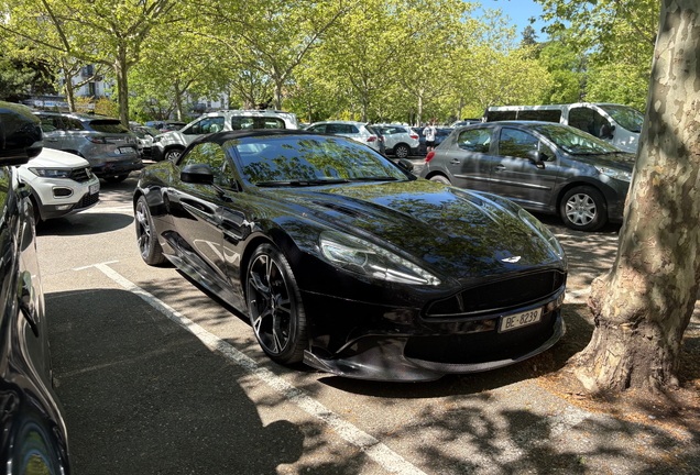 Aston Martin Vanquish S volante