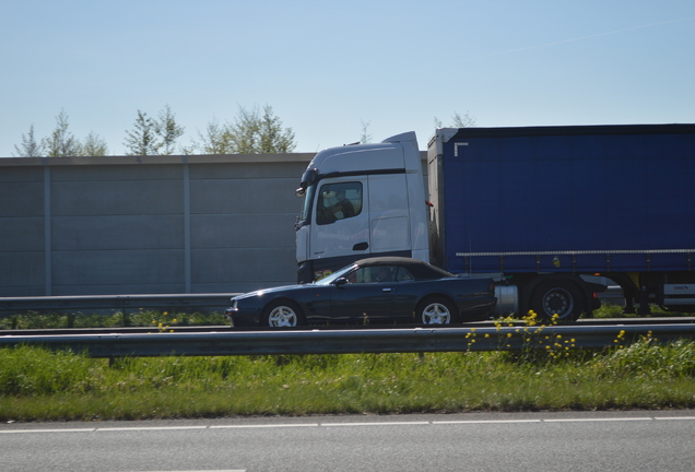 Aston Martin Virage Volante