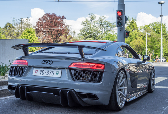 Audi R8 V10 Plus 2015