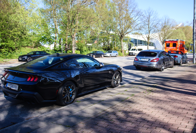 Ford Mustang Dark Horse 2024