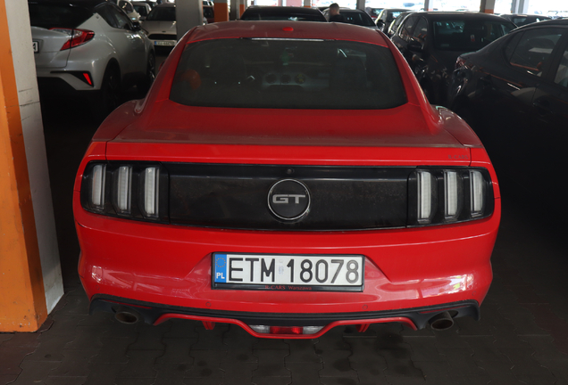 Ford Mustang GT 2015
