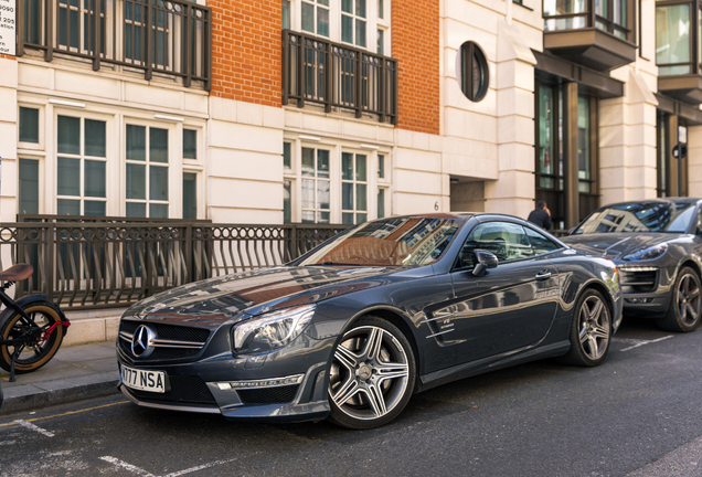 Mercedes-Benz SL 63 AMG R231